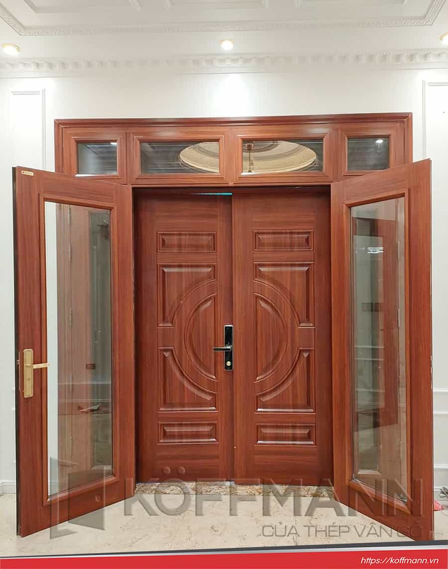 Mẫu cửa chính bằng cửa thép vân gỗ